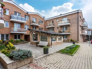 Pronájem bytu 1+kk, Dolní Břežany, Ke Kapličce, 30 m2