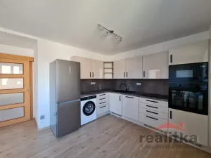 Pronájem bytu 2+1, Opava - Kateřinky, Rolnická, 84 m2