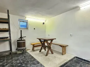 Prodej garáže, Mutěnice, 66 m2