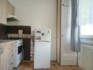 Pronájem bytu 1+kk, Praha - Záběhlice, Bramboříková, 32 m2