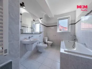 Prodej rodinného domu, Karlovy Vary - Hůrky, 250 m2