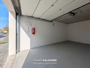 Pronájem garáže, Oslavany, 19 m2