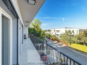 Prodej bytu 4+kk, Praha - Komořany, Pod lesem, 343 m2