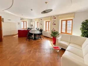 Pronájem kanceláře, České Budějovice - České Budějovice 1, Hroznová, 276 m2