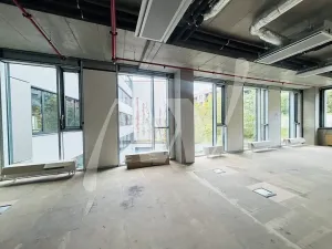 Pronájem kanceláře, Praha - Smíchov, Plzeňská, 350 m2