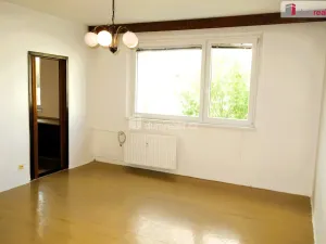 Prodej bytu 3+1, Rousínov, V Sídlišti, 74 m2