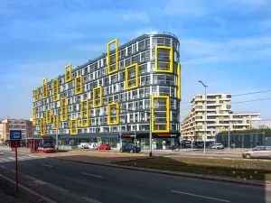 Pronájem garáže, Praha - Libeň, Kurta Konráda, 17 m2