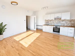 Pronájem bytu 2+kk, Dobřichovice, Souběžná, 62 m2