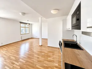 Pronájem bytu 2+kk, Praha - Nové Město, Mlynářská, 72 m2