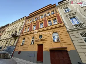 Pronájem bytu 1+kk, Praha - Smíchov, Na Skalce, 22 m2
