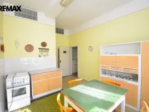 Prodej obchodního prostoru, Uničov, Litovelská, 90 m2
