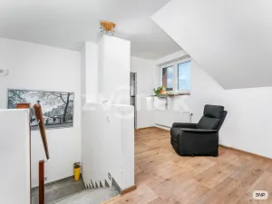 Prodej kanceláře, Zlín, Lešenská, 284 m2