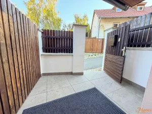 Pronájem bytu 2+1, Holubice, V Průhonu, 50 m2