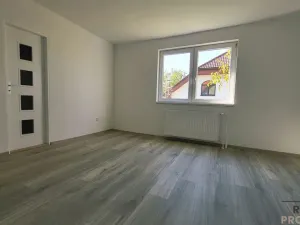 Pronájem bytu 2+1, Komorní Lhotka, 60 m2