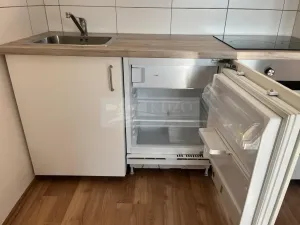 Pronájem bytu 2+kk, Praha, Pod Sychrovem I, 30 m2