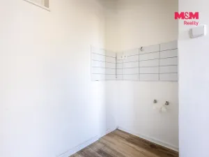 Pronájem obchodního prostoru, Nový Bor, Tržní náměstí, 108 m2