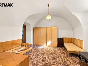 Prodej rodinného domu, Český Brod, nám. Arnošta z Pardubic, 150 m2