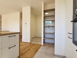 Prodej bytu 2+kk, Bystřice nad Pernštejnem, Masarykovo náměstí, 65 m2