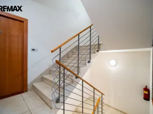 Pronájem bytu 2+kk, Praha - Smíchov, Pod Hybšmankou, 53 m2