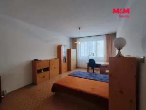 Pronájem bytu 1+1, Sokolov, Křížová, 40 m2