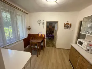 Prodej rodinného domu, Kostelec nad Labem, nám. Pod Martinem, 100 m2