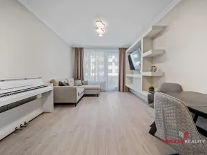 Prodej bytu 2+kk, Praha - Dolní Měcholupy, Honzíkova, 54 m2