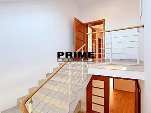 Pronájem kanceláře, Praha, Na cípu, 440 m2