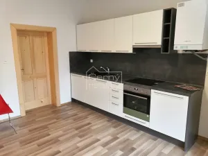 Pronájem bytu 2+kk, Pardubice, Okružní, 46 m2