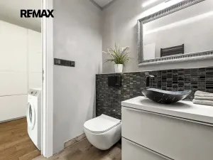 Pronájem bytu 2+kk, Praha - Vysočany, Pod Harfou, 55 m2