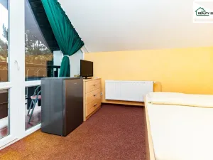 Prodej ubytování, Smolné Pece, 1015 m2