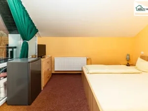 Prodej ubytování, Smolné Pece, 1015 m2