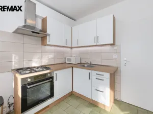Pronájem bytu 4+kk, Praha - Krč, Sládkovičova, 80 m2