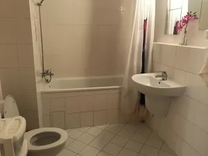 Pronájem bytu 1+kk, Praha - Strašnice, Na palouku, 45 m2