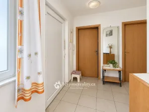 Prodej bytu 2+kk, Znojmo - Oblekovice, Oblekovická, 57 m2