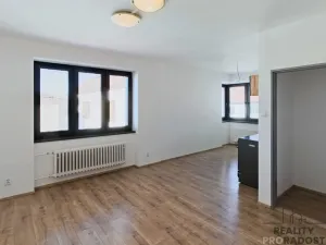 Pronájem bytu 1+kk, Blučina, Zahradní, 25 m2
