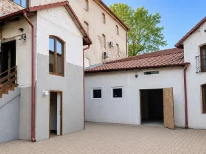 Pronájem vícegeneračního domu, Praha - Písnice, Putimská, 1500 m2