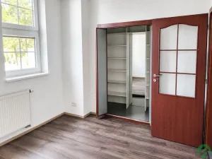 Pronájem vícegeneračního domu, Praha - Písnice, Putimská, 1500 m2