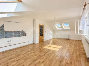 Prodej vícegeneračního domu, Úpice, A. Bunzla, 266 m2