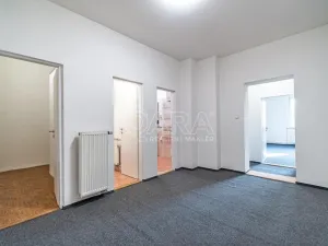 Pronájem bytu 2+1, Kralupy nad Vltavou, Jungmannova, 90 m2