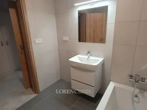 Pronájem bytu 2+kk, Veselí nad Moravou, náměstí Míru, 31 m2