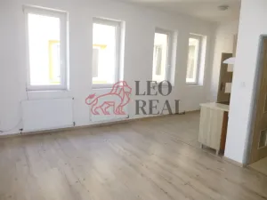 Pronájem bytu 4+1, Děčín - Děčín IV-Podmokly, Bezručova, 70 m2