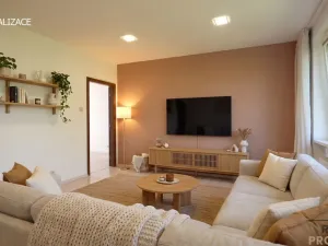 Prodej bytu 2+kk, Ostrava, Vrázova, 79 m2