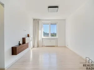 Prodej bytu 2+kk, Ostrava, Vrázova, 79 m2