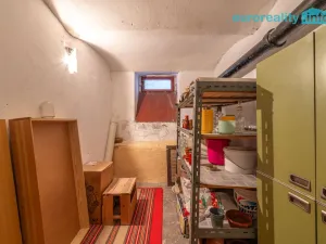 Prodej bytu 2+1, Aš, Resslova, 55 m2