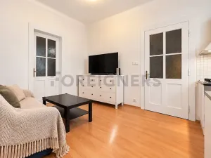 Prodej bytu 2+kk, Praha, 5. května, 51 m2