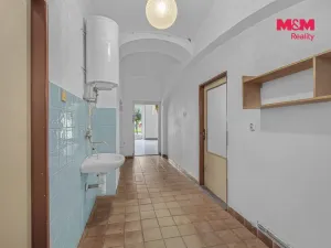 Prodej činžovního domu, Třebechovice pod Orebem, Masarykovo náměstí, 180 m2