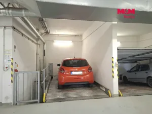 Pronájem bytu 1+kk, Praha - Košíře, Pod Klamovkou, 40 m2