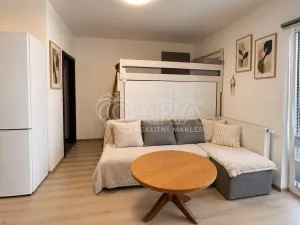 Prodej bytu 2+kk, Kladno - Kročehlavy, Generála Selnera, 42 m2