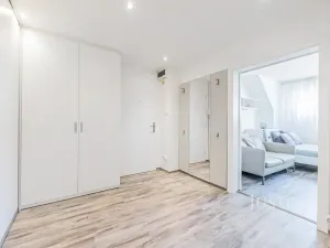 Prodej bytu 1+kk, Praha - Strašnice, Limuzská, 32 m2