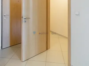 Pronájem bytu 2+kk, Praha - Stodůlky, náměstí Junkových, 50 m2
